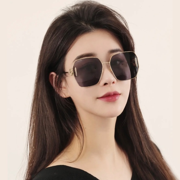 NEW GG1207SA 002 GUCCI GOLD GREY SQUARE WOMEN GUCCI SUNGLASSES - Picture 7 of 16